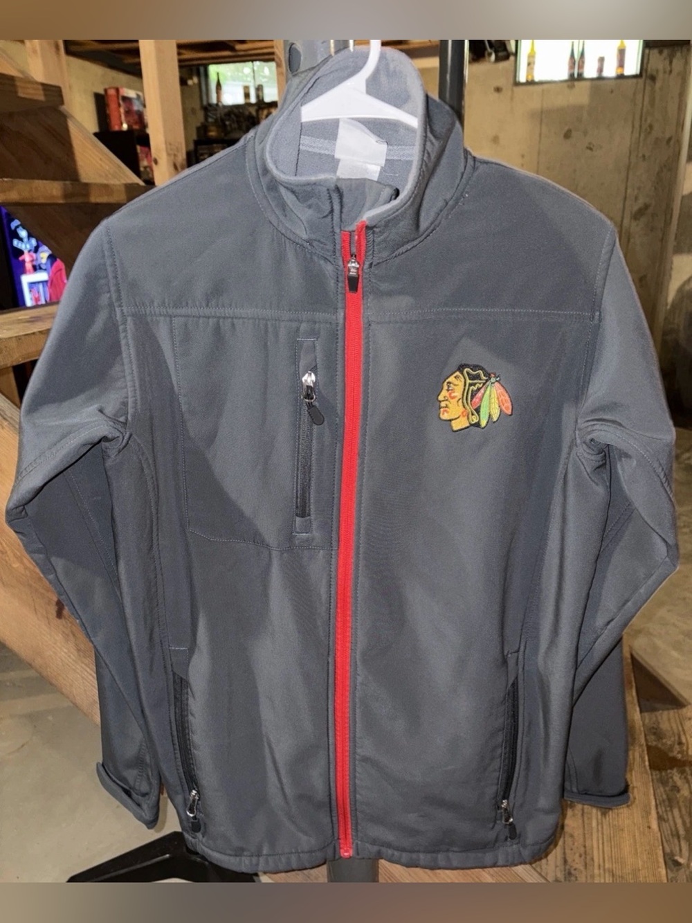 Chicago Blackhawks Jacket Mens Small Gray Red NHL Hockey Full Zip Softshell